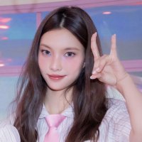 j (@vlvethidden) 's Twitter Profile