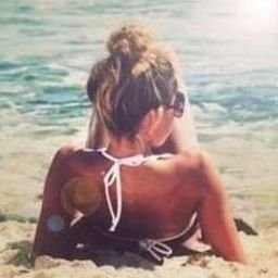 Urauxu283647's profile picture. 