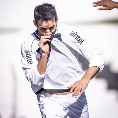 Hincha de Danubio FC hasta la medula🖤🤍

Ni chico ni grande,diferente a los demas😉❤️

Canceríano🦀

Lo mejor que se invento🍷

Que sea Rock🤘🏻