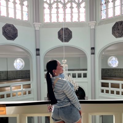 Jen_bastidas's profile picture. «Yo soy bueno y como bueno, moriré de cara al sol»☀️ Más costeña que la arepa e’ huevo, el mote e’ queso y el bollo e’ mazorca 🌴🌊. •11:11•