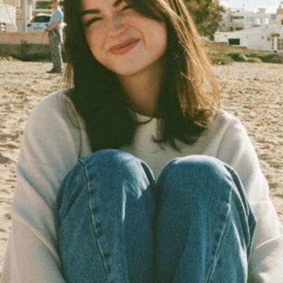 Hania6939956365's profile picture. 