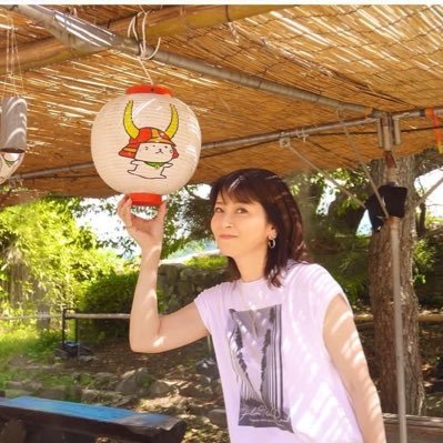 滋賀県住み。森高千里さん推し。 松本伊代ちゃん、小泉今日子さん、伊藤蘭ちゃん。ラジオ(radiko)好き。将棋(アマ四段)、囲碁。スワローズ垢『ヤクルトおじさん second(@x4RdtPHy6UuANtk)』。