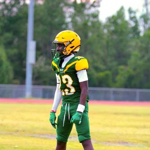 Class of 2028 DB |Yulee High School| 5”8 145 3.5GPA |9087588153| email - xavierhayes351@gmail.com