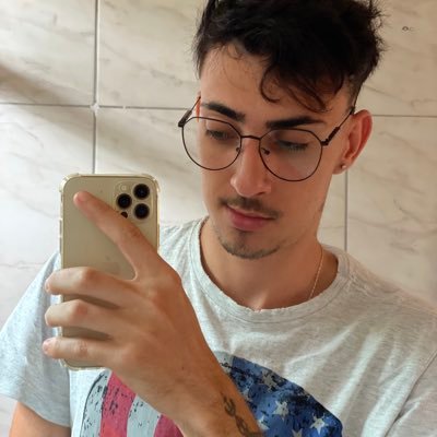 heyRibeir0's profile picture. 