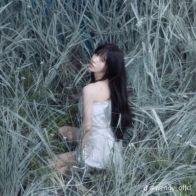 queen of nowhere

//new acc