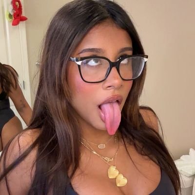 ― Roupa é pra sexualizar! Não tampar. 🚫🧠 Diga sim ao mundo vulgarizado. Mais soft-porn, menos porno explícito l 😵💫