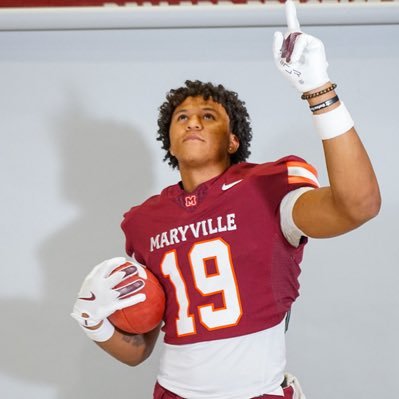6’4 // 215 lbs // Maryville College TE// 40 - 4.57 // 21.7 MPH