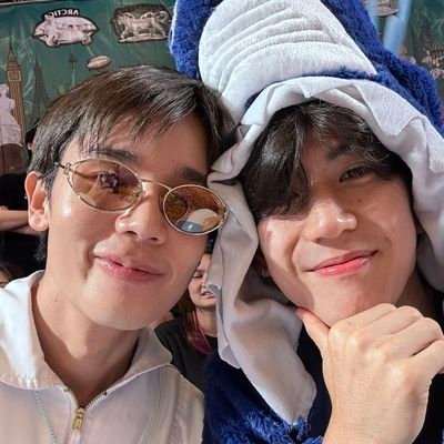ㅤㅤ⭒˗ˏˋ @jimmyyjp_ @sea_tawinan ⸝𑁤ㅤㅤ
ㅤㅤㅤ𝜗𝜚 ᥕh᥆'᥉ thᥱrᥱ ?ㅤ —
ㅤㅤㅤㅤㅤㅤ ͏ ͏ㅤㅤㅤㅤㅤㅤㅤㅤㅤㅤㅤᵕ‿‿ᵕ͏ ͏ ͏ @BOYNEXTDOOR_KOZ ͏ ͏♫