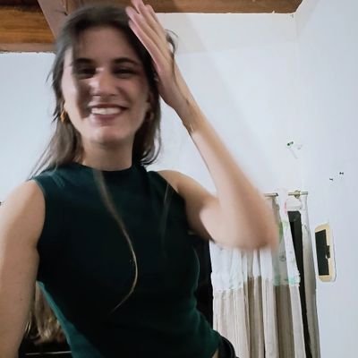 Somos el resultado de los libros que leemos, el mate que disfrutamos, los viajes que hacemos y las personas que amamos. 27.