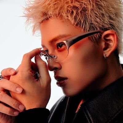 ✦ cinematic moments + #ppnaravit close-ups |
📺 dramas / anime / movies |
📼 aesthetic + chaotic since day one