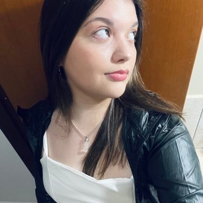 celeenesanchez's profile picture. 