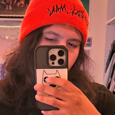 HeartAttakManny's profile picture. 27 ✧ she/they ✧ diy enjoyer ✧ your screamo girlfriend ✧ my head is an amp magnet ✧ dms open ✧ always down to make friends :3