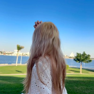 Dreamer, food lover, travel enthusiast, spreading positive energy and chasing goals✨💫