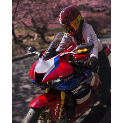 🏠JAPAN🗻
🏍💨📸趣味に全力
後悔のない人生を🔥
お気軽に絡んで下さい😊
