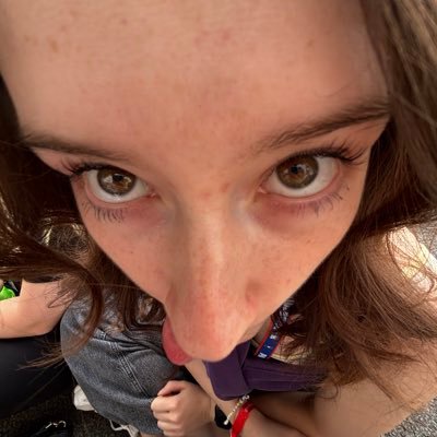 Layn1eee's profile picture. 🇩🇪 she/her - little streamer :) Valorant addicted
