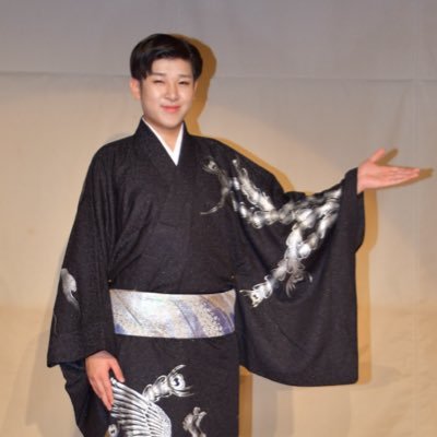 Kudo_takeru_'s profile picture. 演歌・歌謡歌手を目指し活動しています！小学5年の時に地元の祭りにものまねりょうさんが昭和歌謡・演歌の魅力を届けてくださったのがきっかけです！現在事務所はフリーです！津軽三味線井坂斗絲幸門人喜幸会に所属しております！ステージオファーに関するお問い合わせは｢090-3069-9510｣(岡山)によろしくお願いいたします