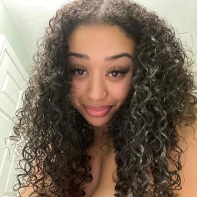I’m down if you want me… Dm with your location…… My WhatsApp number (+14453185792)
