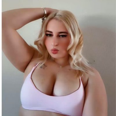 insta - Miaanneeeeeex /// snap- Mialinaaxxo// sub to the of for some fun 💋😈