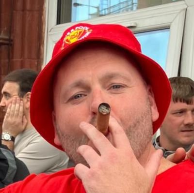 Live Life to the full as you never know when it ends!
Travel!
#Joinaunion,
LFC Kop STH
#YNWA,
New York Giants fan,
West Coast Eagles fan
Scouse proud
Socialist