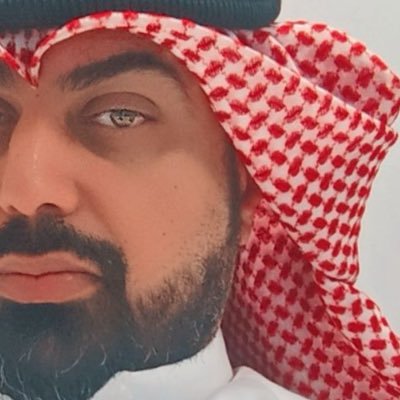 دع المقاديرَ تجري في أعَنّتها،،
ولا تبيتنّ إلا خاليَ البالِ،،
ما بين غَمضةِ عَين وانتباهتها،،
يغيّر الله من حالٍ إلى حالِ،،