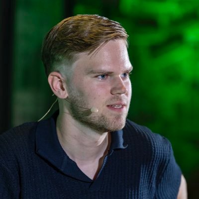 damianjv_'s profile picture. 23 | Social Media & Host @FCGroningen | Assistent-trainer Zuidhorn 1 | VC1 & Video Analist 1