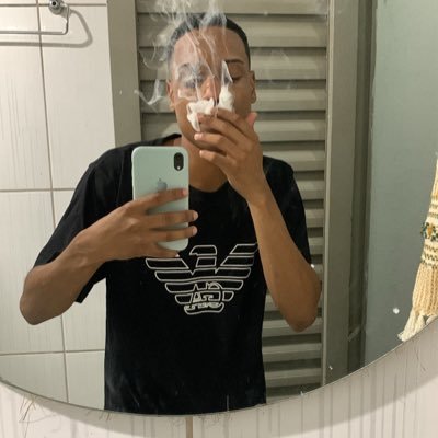 Ainda que a minha mente e o meu corpo enfraqueçam, Deus é a minha força, Ele é tudo o que eu sempre preciso
