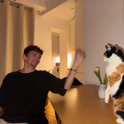 Payhuww's profile picture. Salut l'équipe