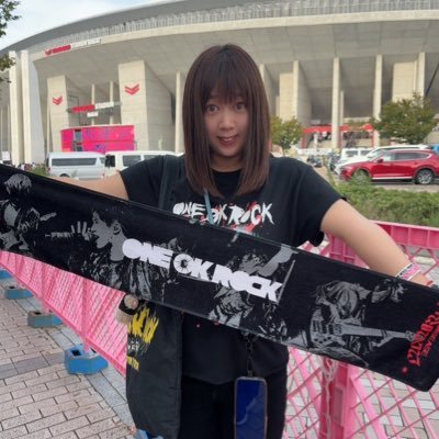 a_chan10969's profile picture. ONEOKROCK🎤➜2023年LD大阪･埼玉2days･札幌･台湾/兄弟対決VS・SS席|2024年ワニオク対バン･味スタ|2025年UNITE2 ワンオク･DETOX大分･日産・大阪