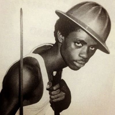 adhd coded character |
truth & banter | opinionated |
I read books.