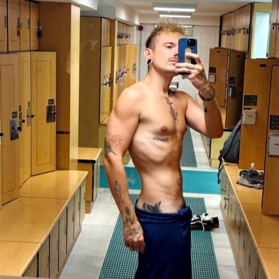 140+ Home Videos on my Onlyfans Channel XXL🍆