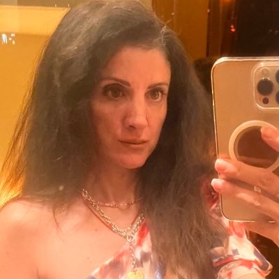 KEJE_X's profile picture. Interested in Politics, Sports and Traveling. quadrilingual #FREEKURDS #ploetzlichunderwartet