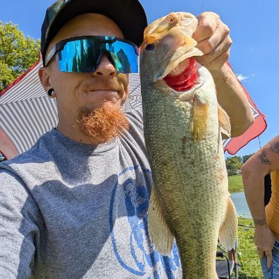 Tussey86's profile picture. Dad. Husband. Son. Friend. Teamster. Ohioan. American as fuck and damn proud of it.