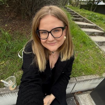eileenfischer98's profile picture. Co-Präsidentin @jglpblbs