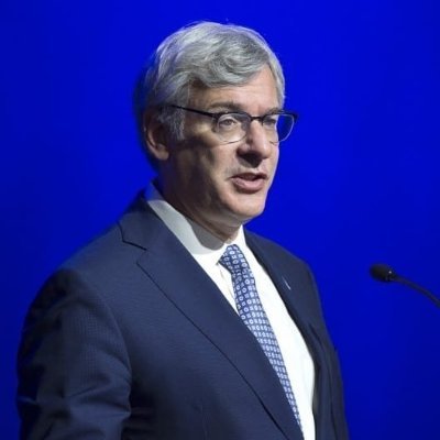 CEO & President at Royal Bank of Canada
Lives: Toronto, Ontario
From: Montreal, Quebec
Study at University of waterloo