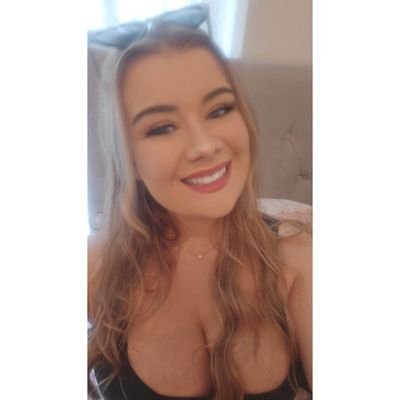 I like my men like I like my coffee; strong, sweet and incapable of loving me back xo
Private account @frayybearpriv