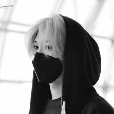 l2nel1ness's profile picture. 