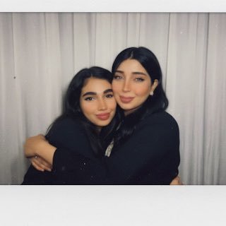 لا شيءٍ أجمل منكَ ، ولا شيء اسَعد مني وانا معَك🤍💍