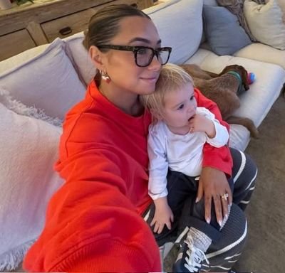 Charlottelizy22's profile picture. Child of Elohim  led by love wrapped in strength rooted in family & purpose A soft heart for the forgotten a soul that feels deeply.Come closer feel the warmth.