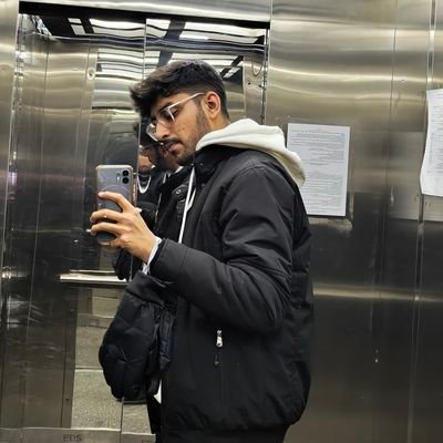 isitMaaz's profile picture. this is me after the office hours