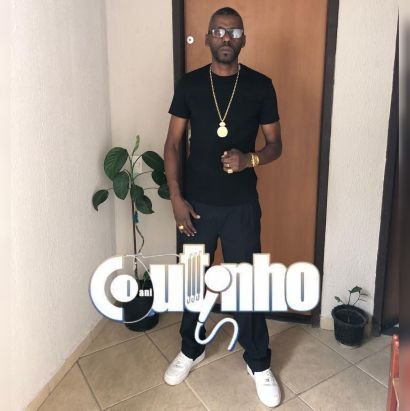 DCoutinho01's profile picture. 🎼 Intérprete de Samba Enredo e Pagode 🎤 | Músico 🪘🥁🪕 | Compositor ✍️🏾 | Produtor 🎧.