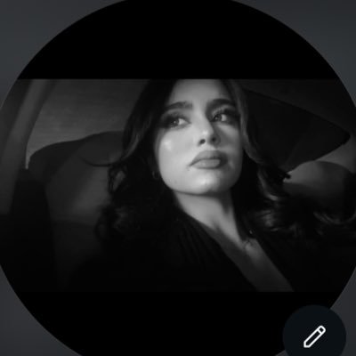 8uxij's profile picture. 