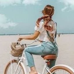 Arxouiesor2930's profile picture. 森の小道を歩く楽しさ