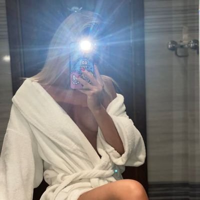 I'm a very lovely person
Text me Let's get to explore