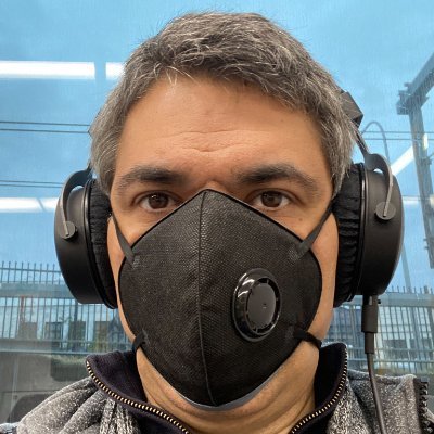 Humanist, feminist🌈, python programmer 🖥️, playlist maker 🎧, interests: data science 📈, science coms 🥼😷💉, debunking 🔍, nutrition 🍎, sci-fi 🚀, jazz 🎹
