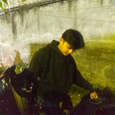 RadityaInd33659's profile picture. hii