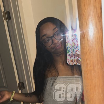 24 | Virgo ♍ | You’ve never met anyone badder © | #BlackQueens | I don’t take cash — be ready to make a deposit.