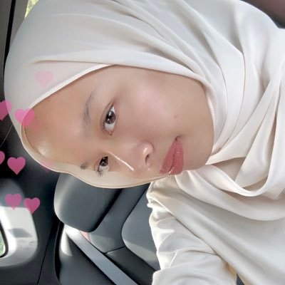 flwrsreena's profile picture. sleeping is indeed my coping mechanism