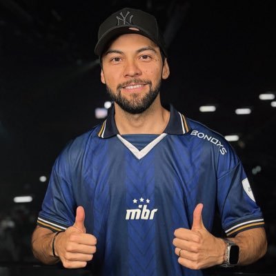 Streamer 🏆🌎 World Champion | @mibr 🇧🇷 | Business 💼 contato@nak.gg