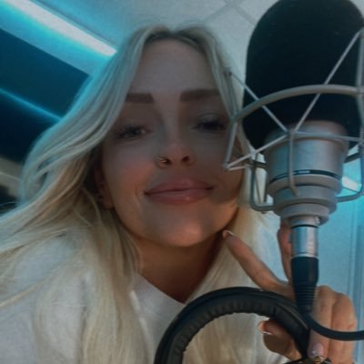 Radio presenter for Clyde 1, Forth 1, Tay FM, MFR, Northsound 1 - All views are my own etc • Insta @lynneontheradio