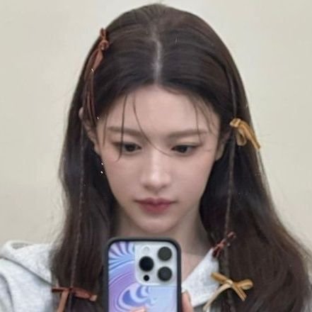 lovspeeta's profile picture. livros, genshin, estudos, doramas...